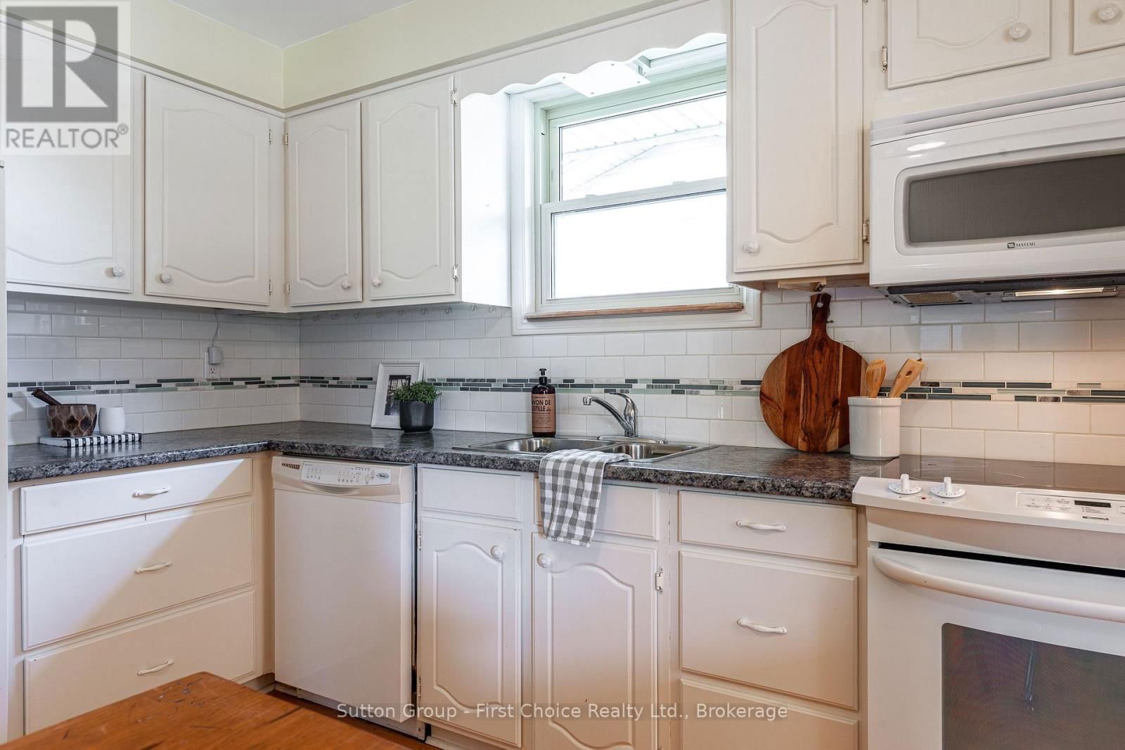142 KENNER CRESCENT Image 13