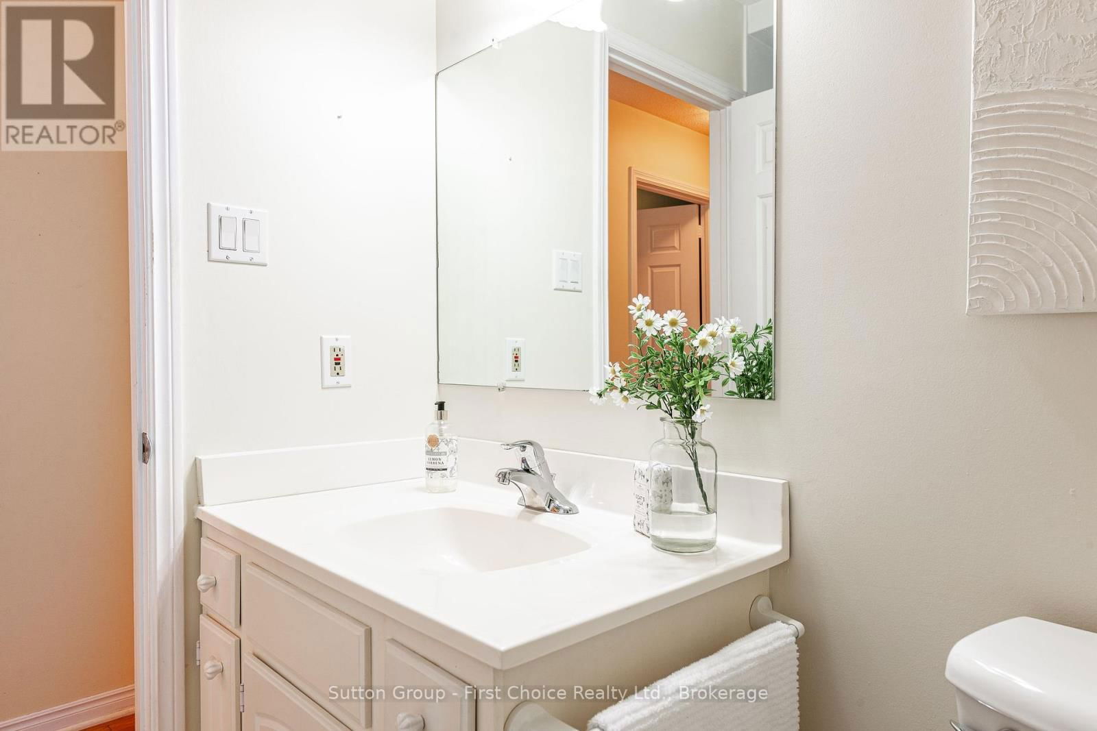 142 KENNER CRESCENT Image 16
