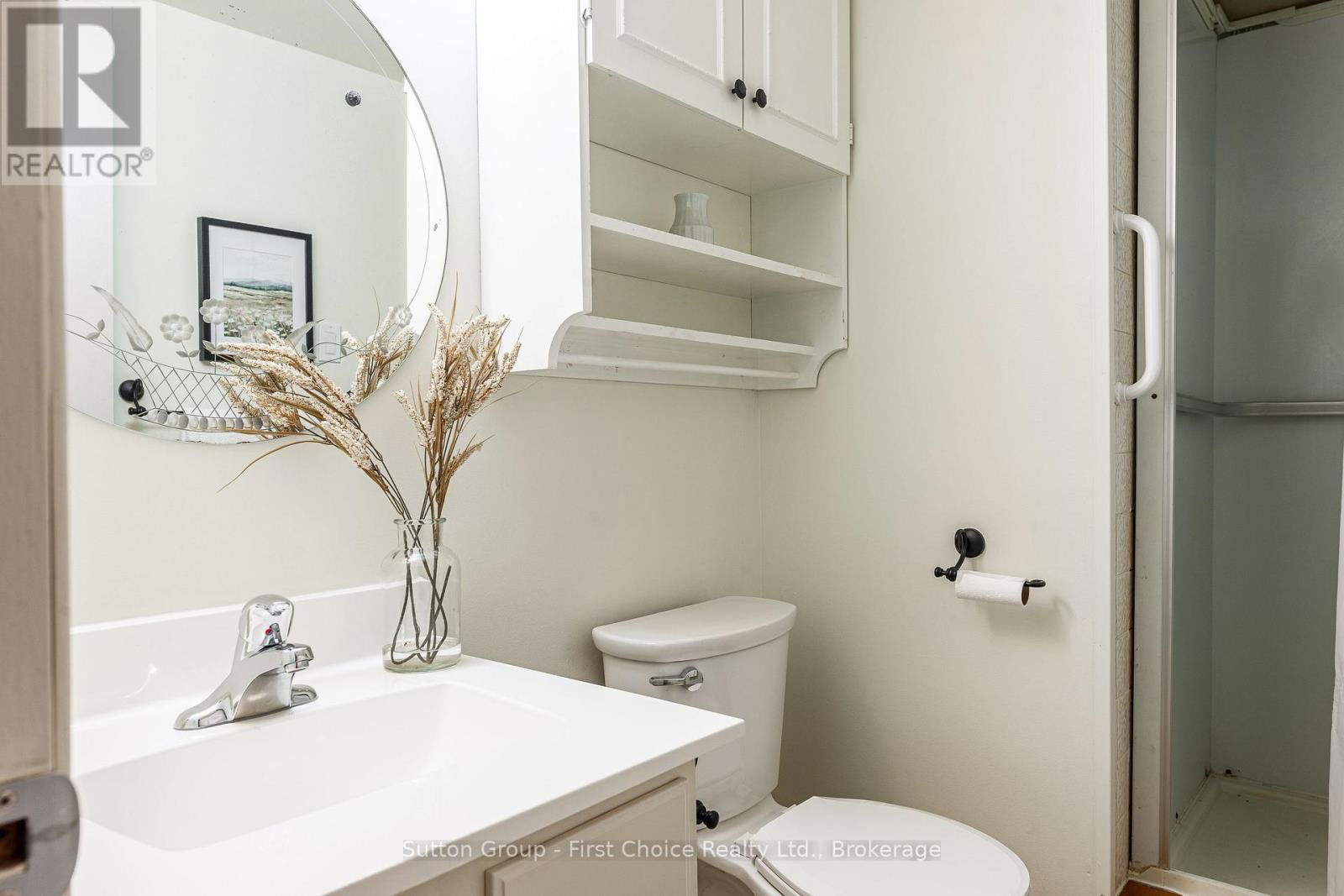 142 KENNER CRESCENT Image 32