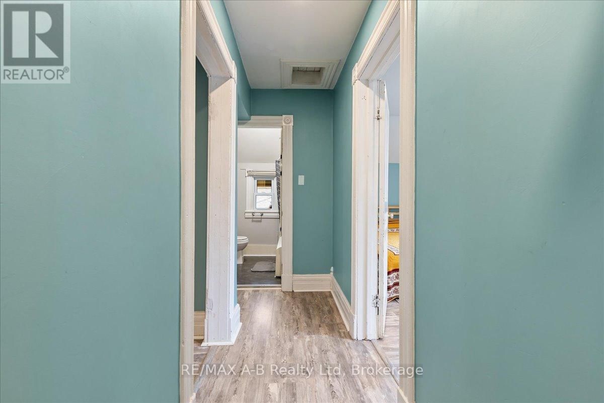 616 ONTARIO STREET Image 20