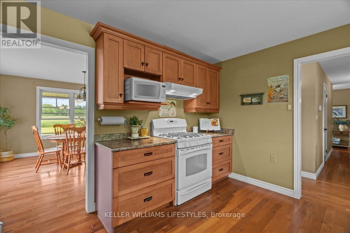 25728 MCMURCHY LINE Image 15