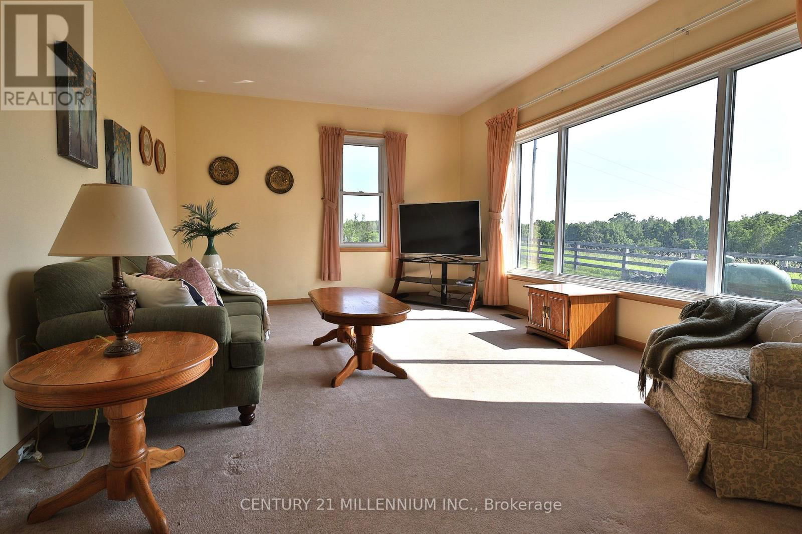 835526 4TH LINE Image 21