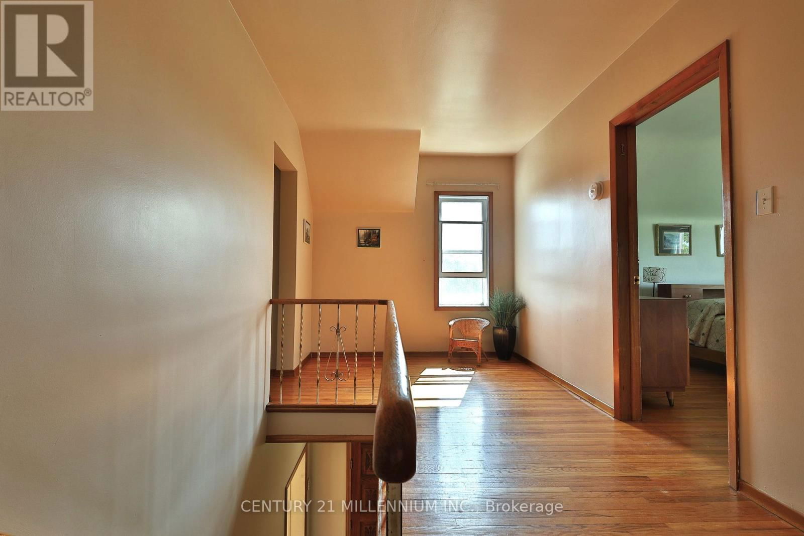835526 4TH LINE Image 23