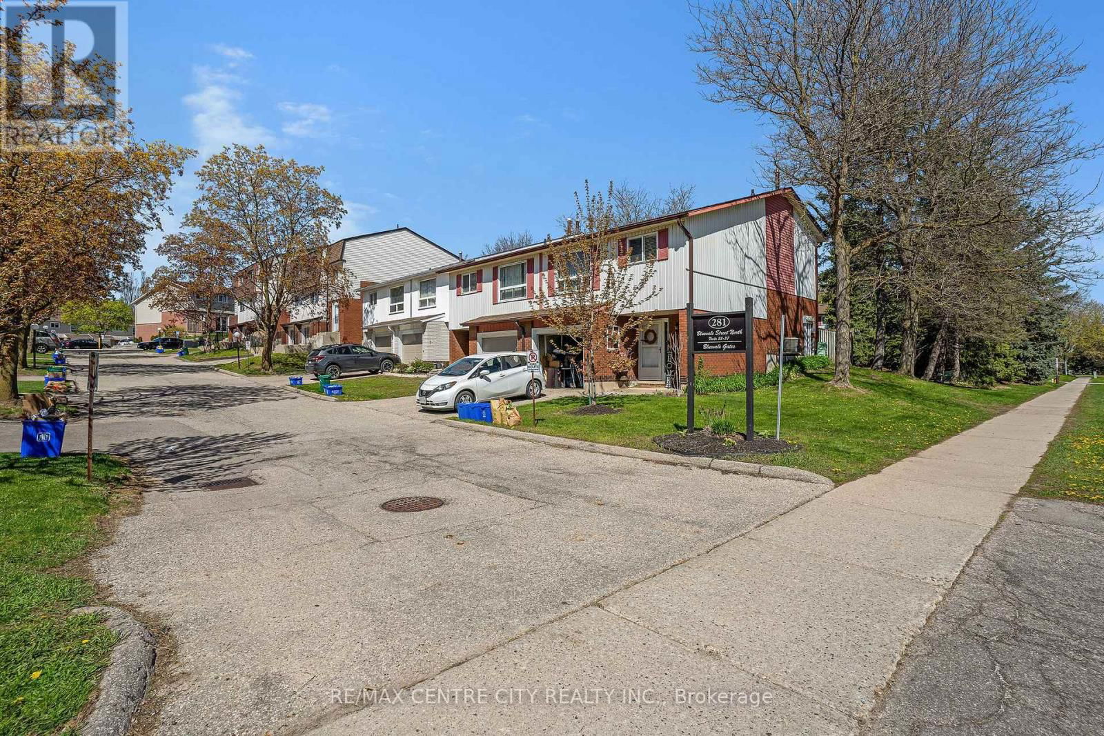 27 - 281 BLUEVALE STREET NORTH Image 5