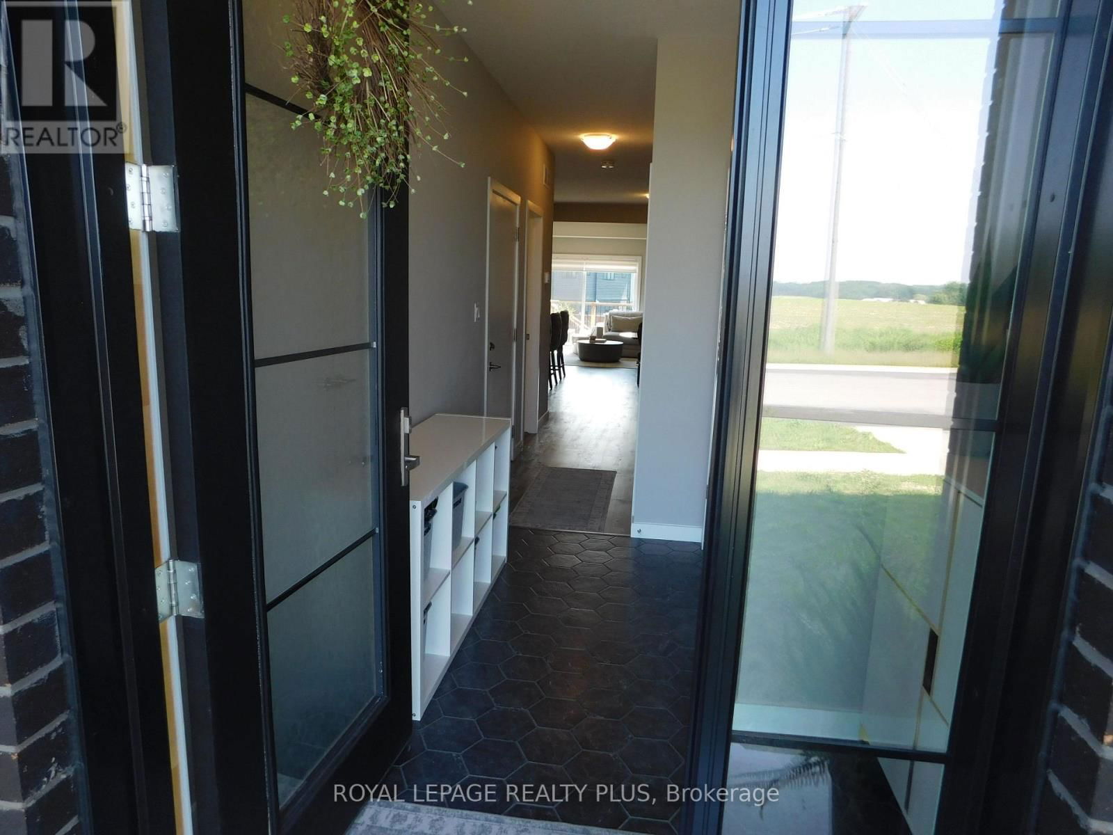 612 CARYNDALE DRIVE Image 4
