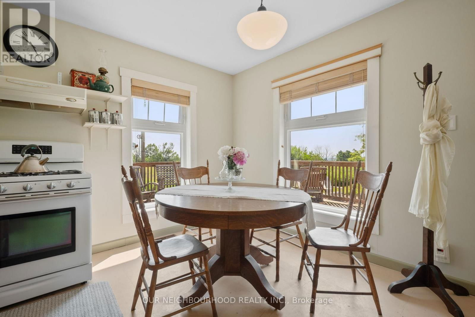 404 CRESTVIEW ROAD Image 10