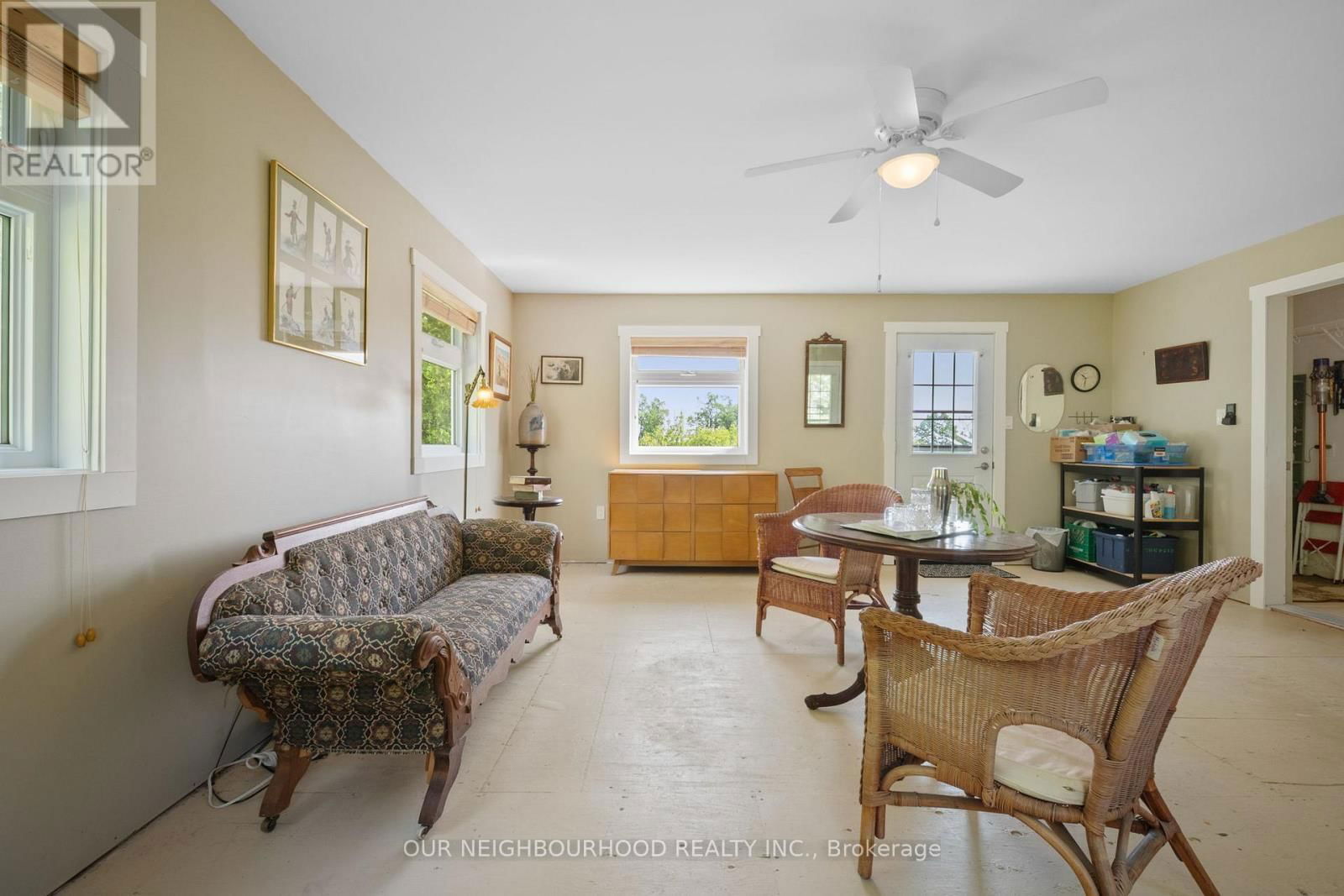 404 CRESTVIEW ROAD Image 19
