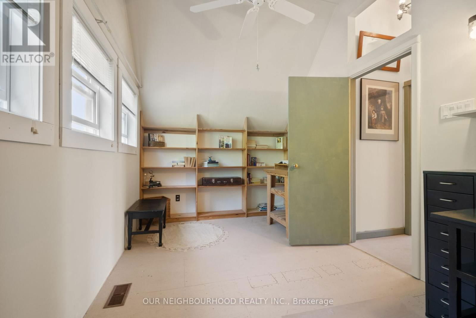 404 CRESTVIEW ROAD Image 24