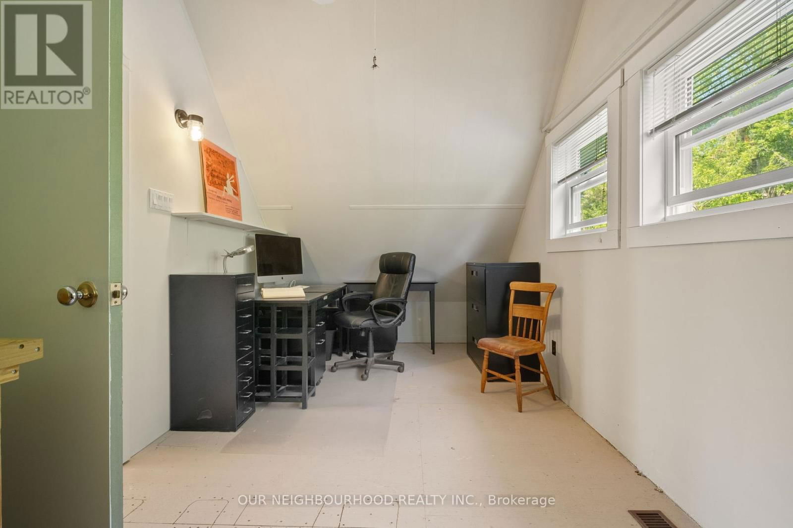 404 CRESTVIEW ROAD Image 25