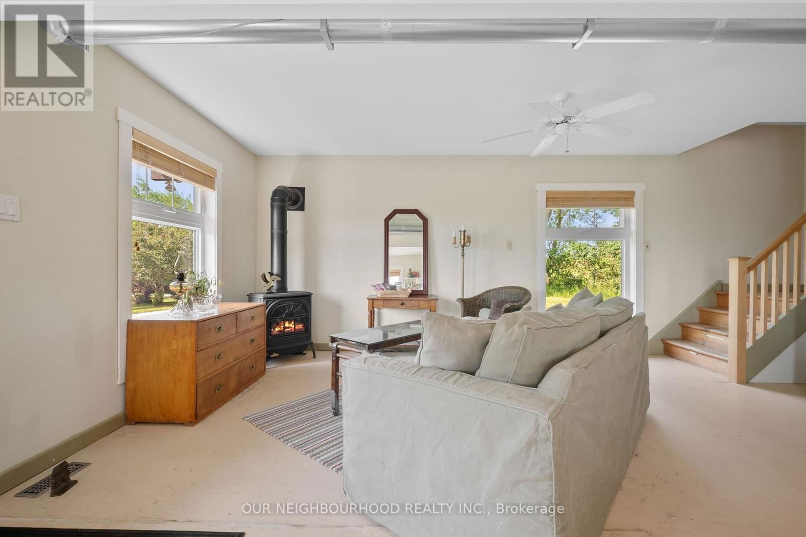 404 CRESTVIEW ROAD Image 8