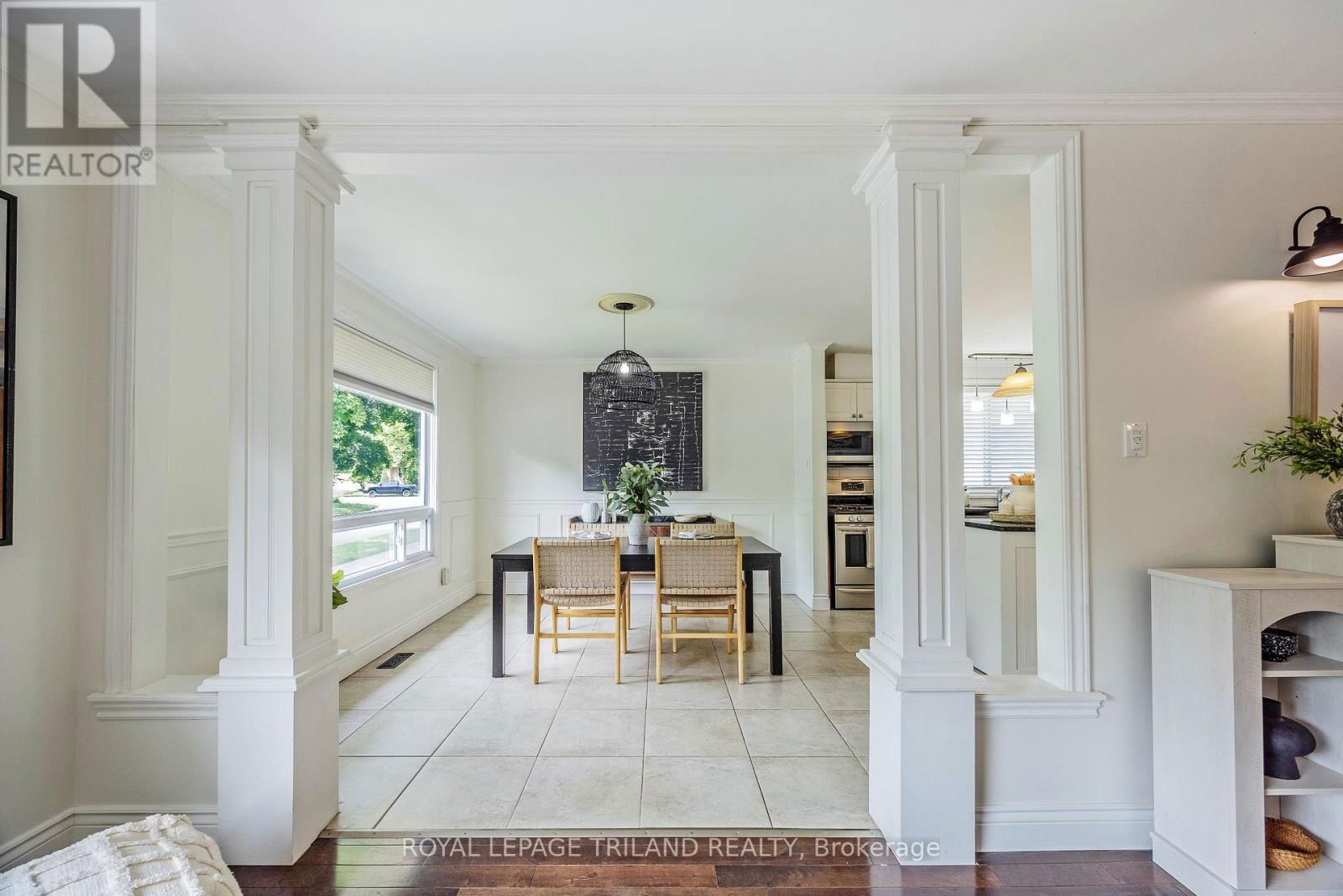 14 FAIRLANE ROAD Image 11