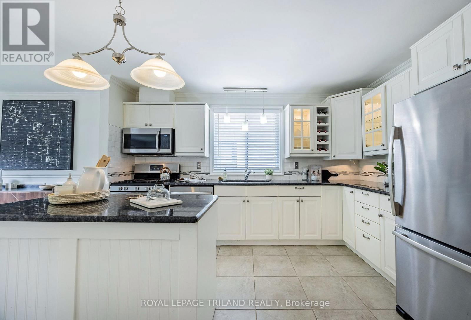 14 FAIRLANE ROAD Image 20