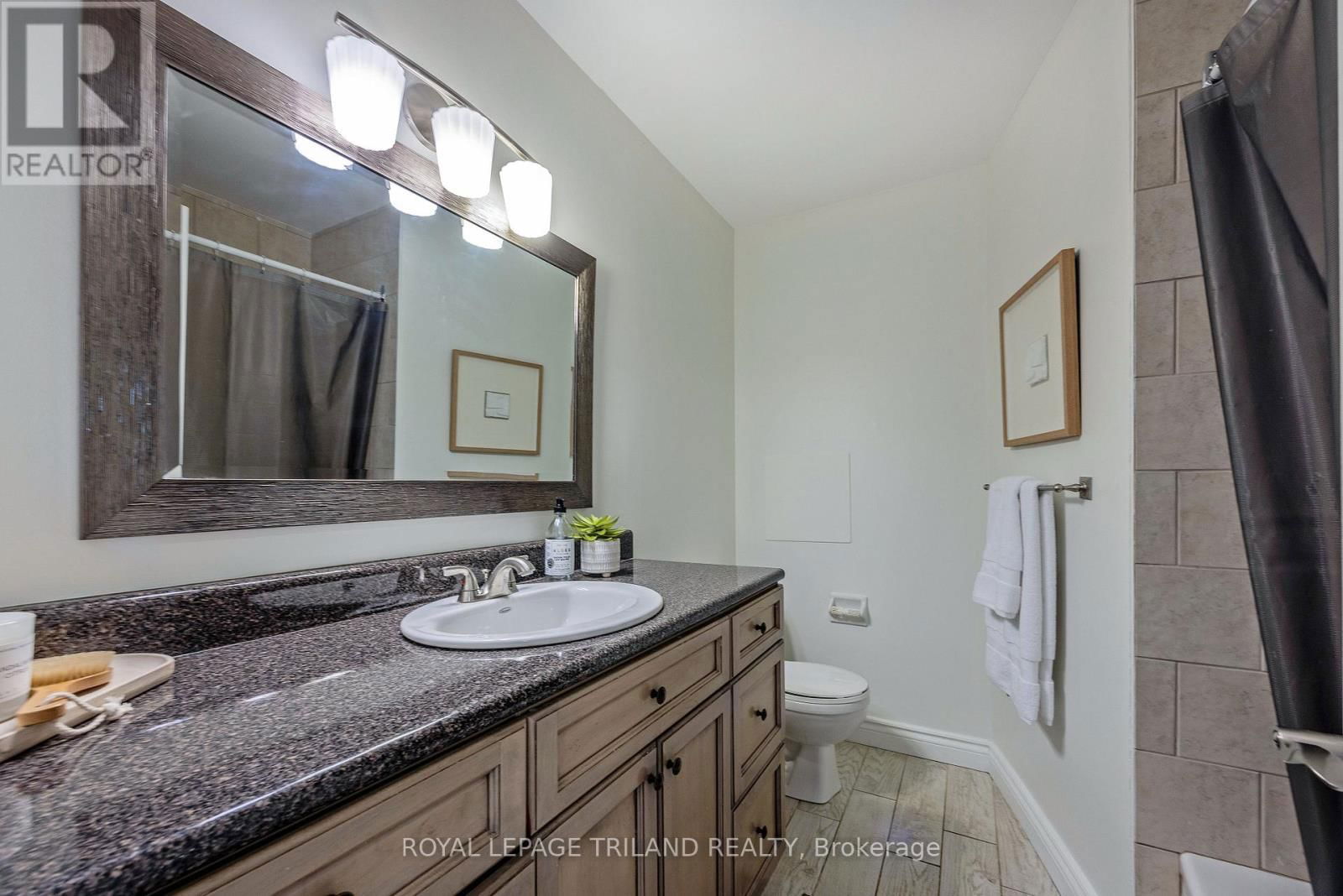 14 FAIRLANE ROAD Image 27