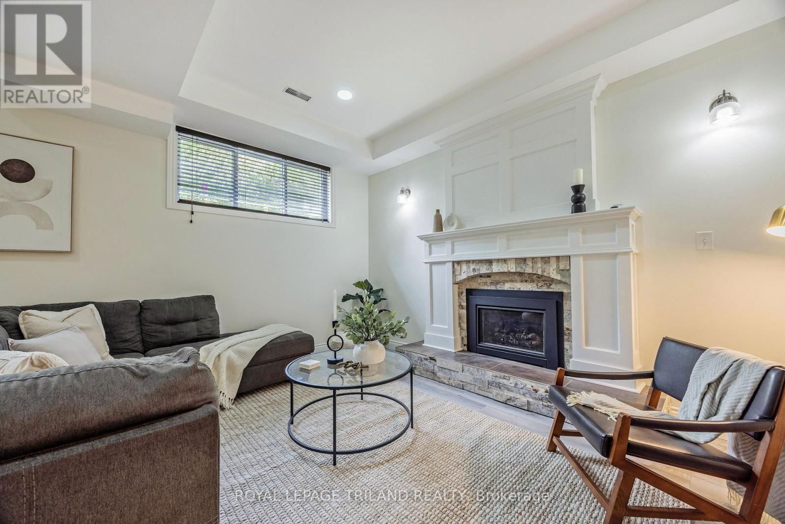 14 FAIRLANE ROAD Image 30