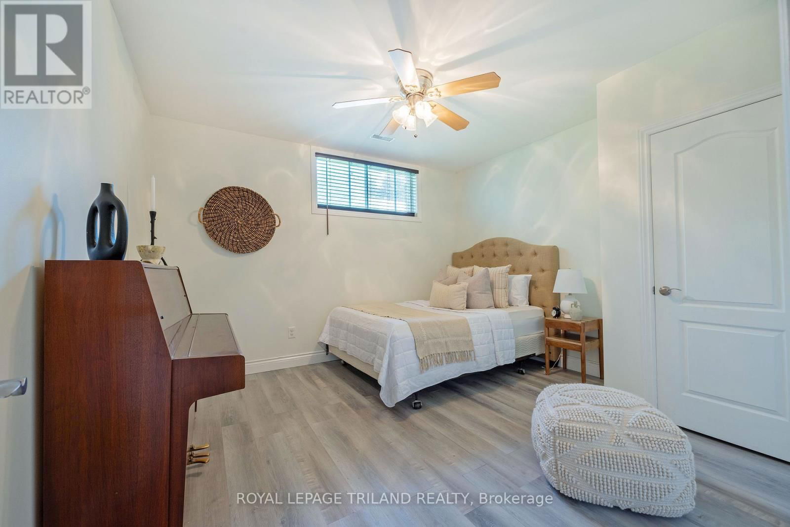 14 FAIRLANE ROAD Image 35