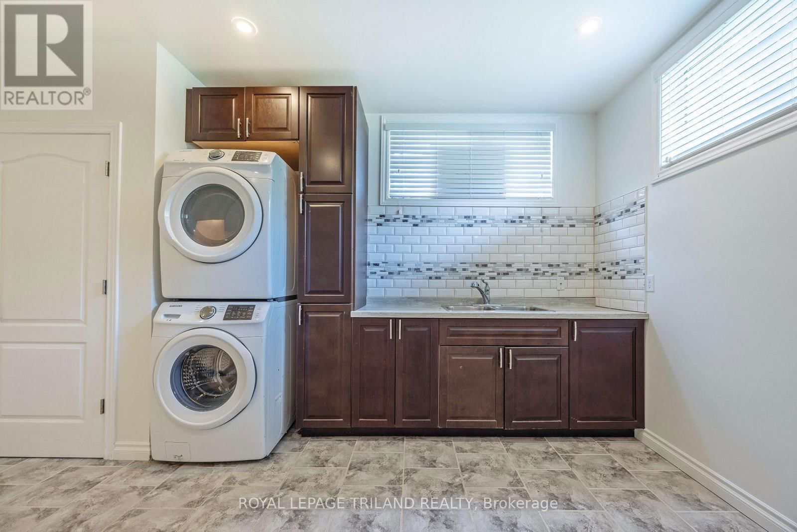 14 FAIRLANE ROAD Image 37