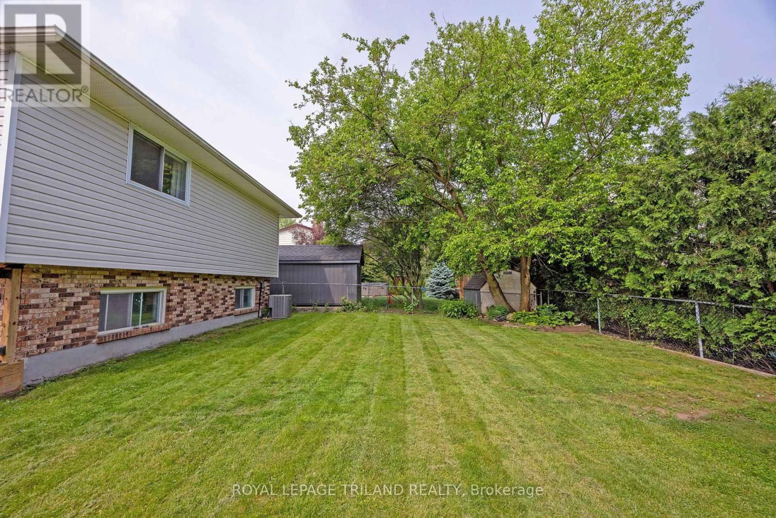 14 FAIRLANE ROAD Image 45