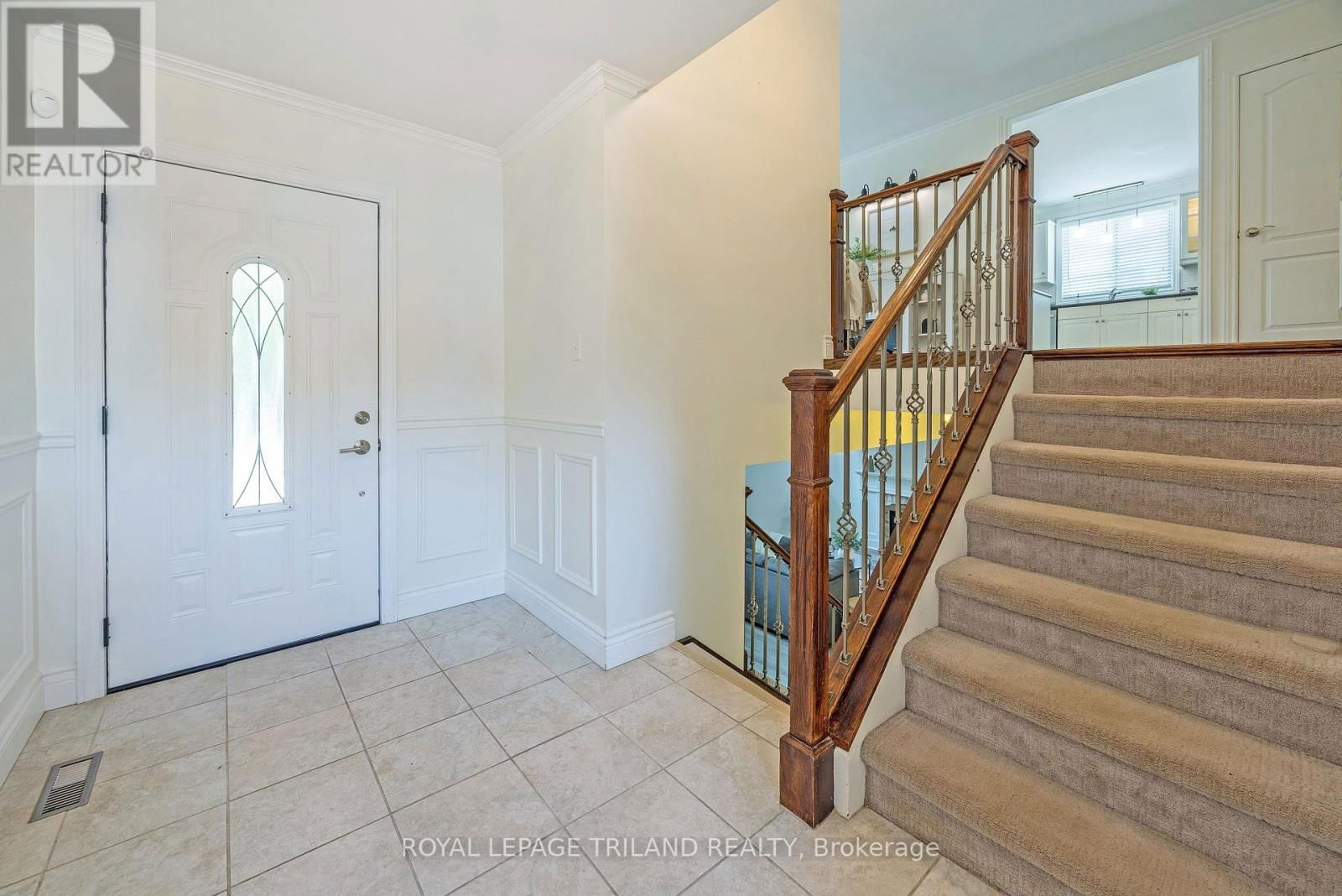 14 FAIRLANE ROAD Image 5