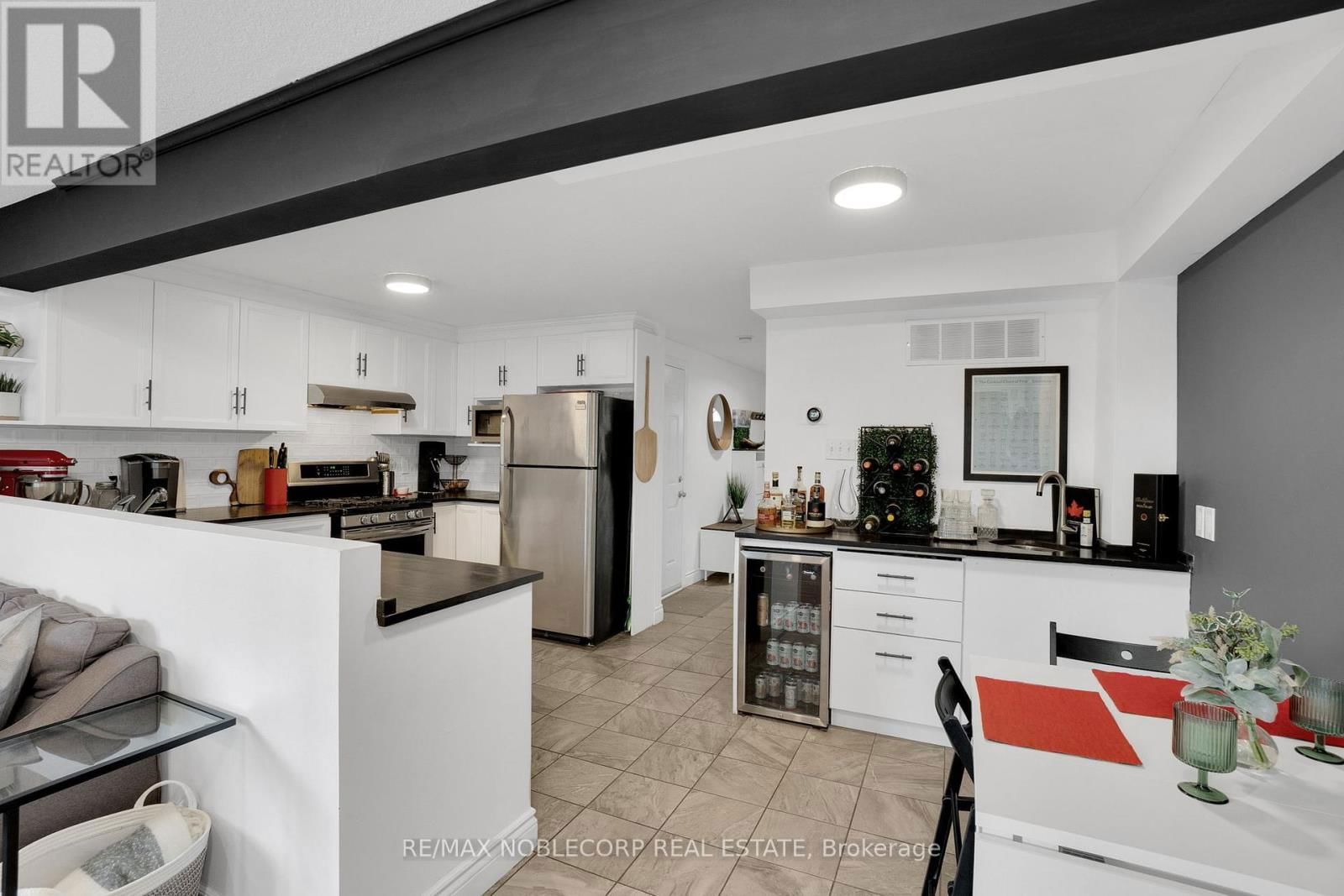 45 HEWITT LANE Image 11