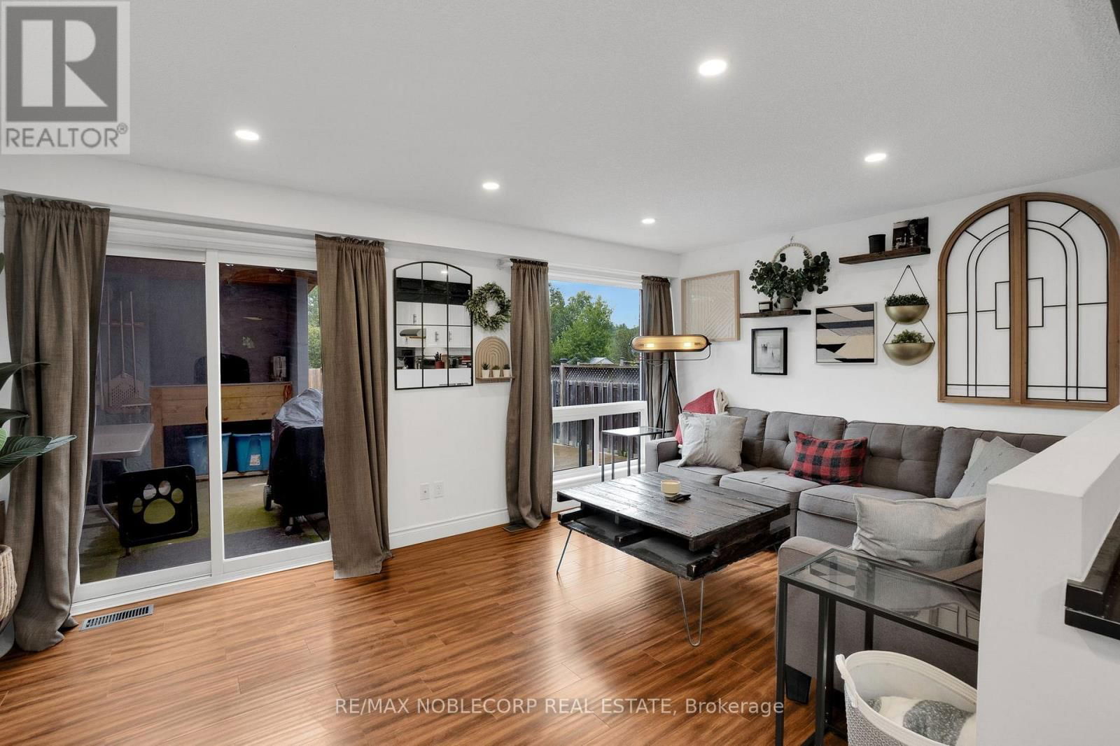 45 HEWITT LANE Image 12