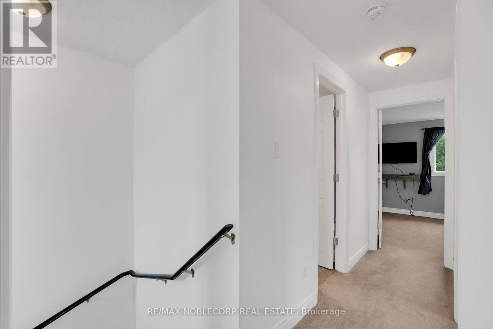 45 HEWITT LANE Image 16