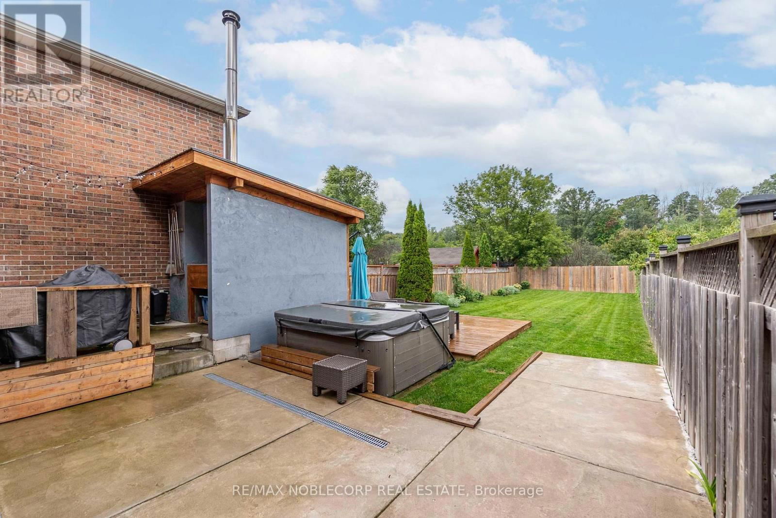 45 HEWITT LANE Image 26