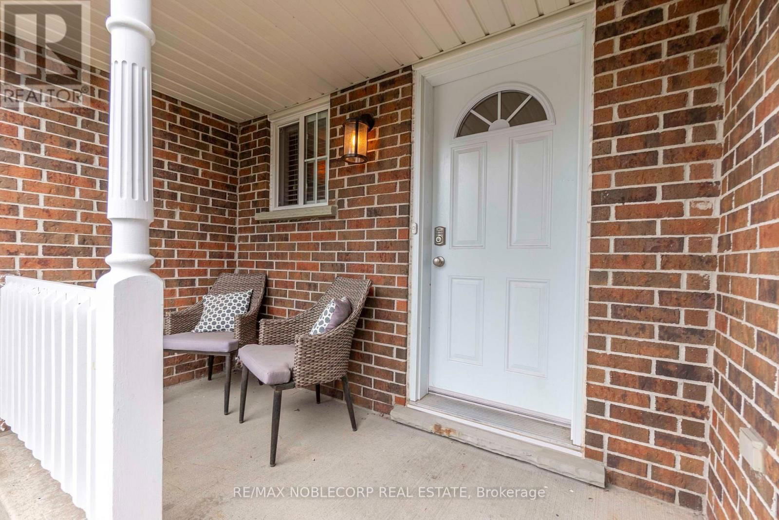 45 HEWITT LANE Image 4