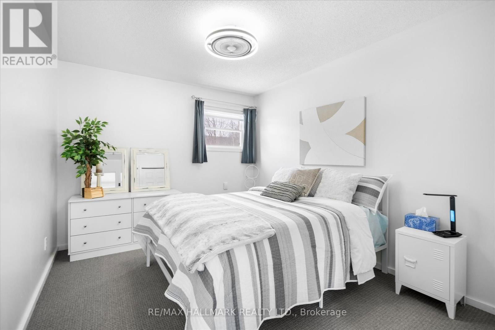 165 TRENTSIDE LANE Image 36