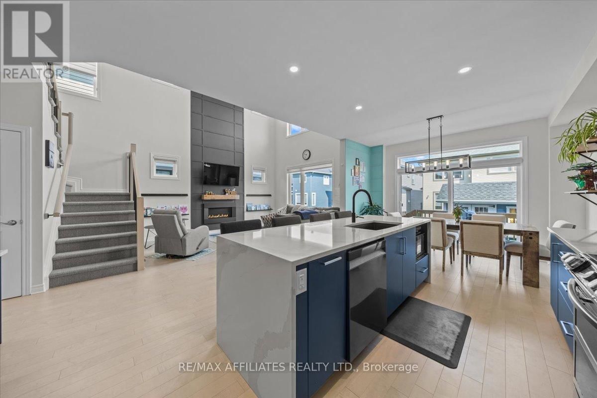 329 SPREADWING WAY Image 9