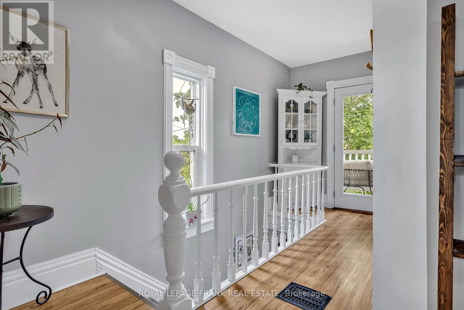 178 STEWART STREET Image 19