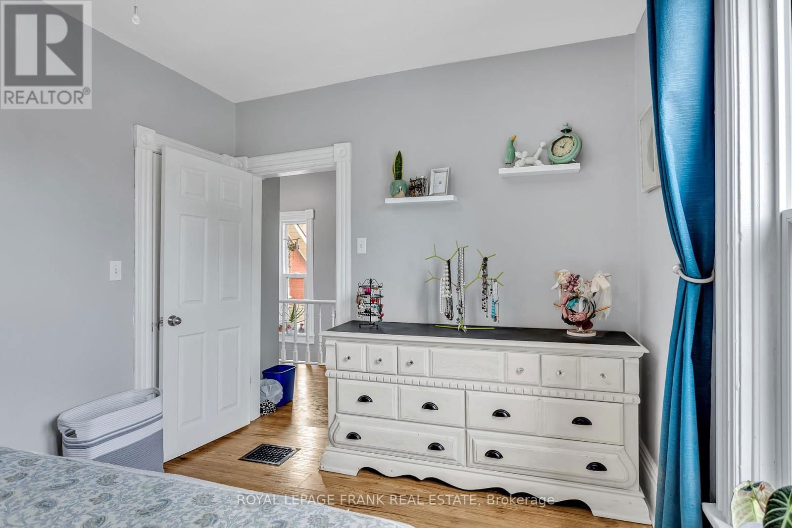 178 STEWART STREET Image 23