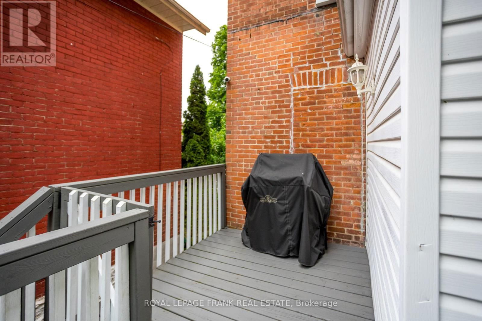 178 STEWART STREET Image 34