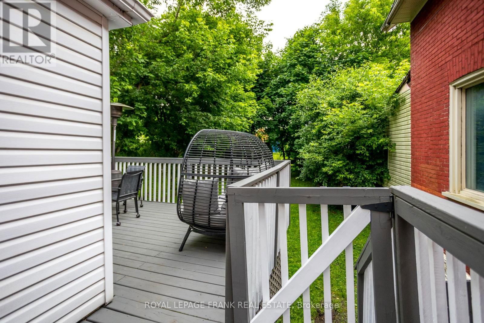 178 STEWART STREET Image 35