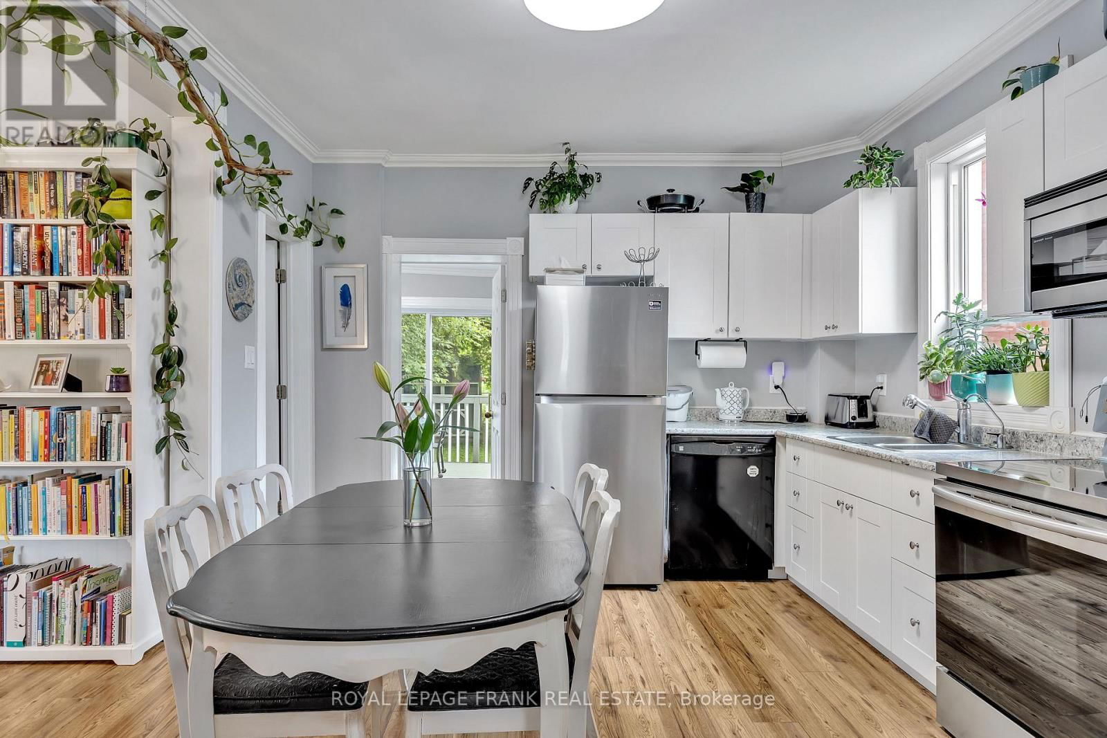178 STEWART STREET Image 6