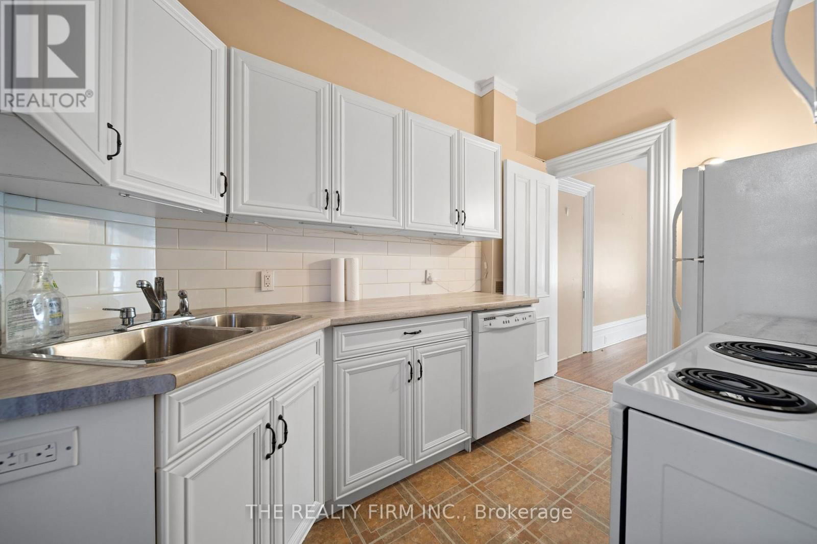 43 SOUTHWICK STREET Image 12