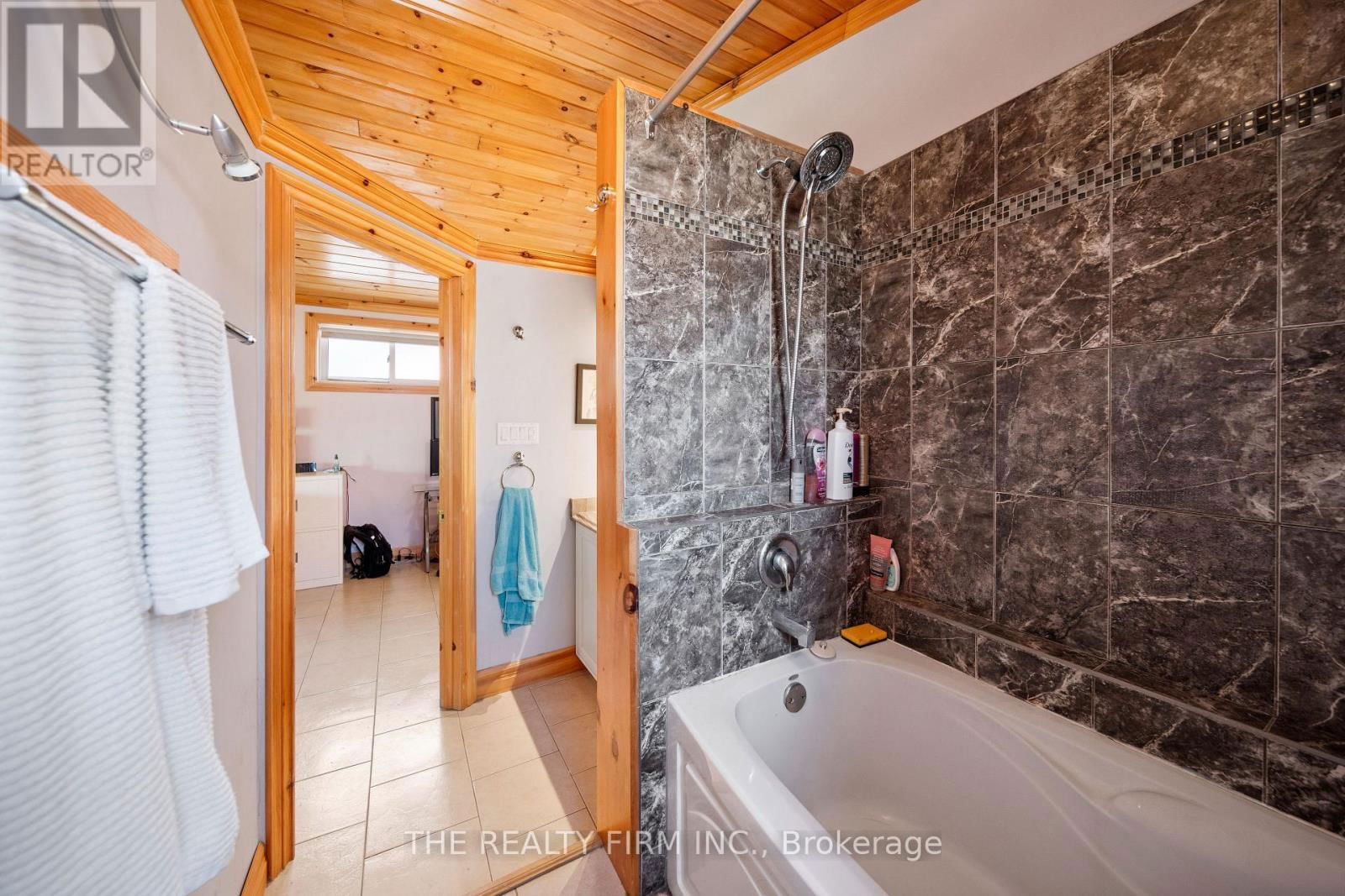 43 SOUTHWICK STREET Image 33
