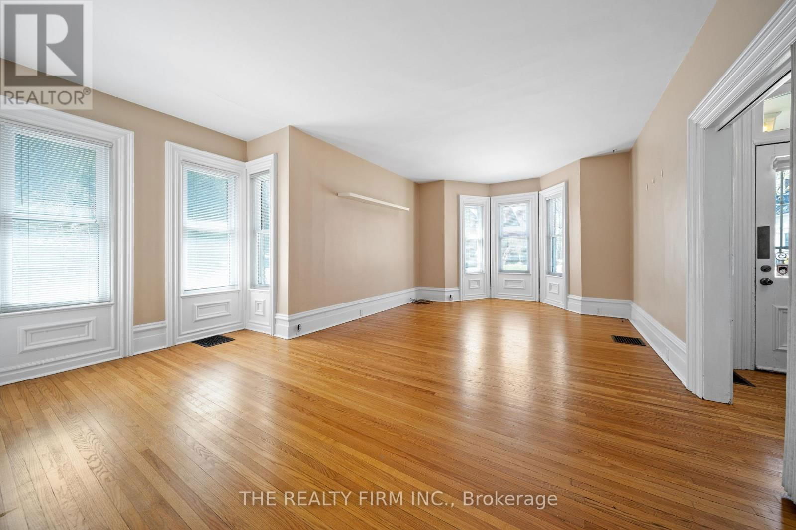 43 SOUTHWICK STREET Image 8