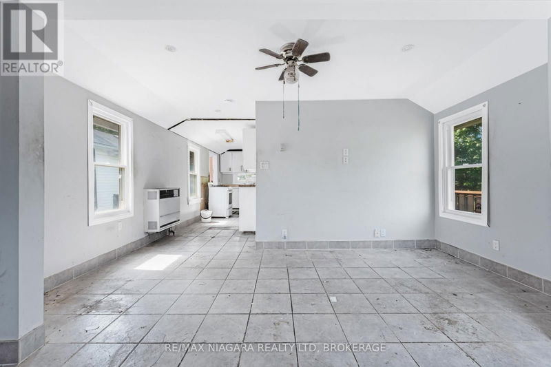 Tertiary Property View
