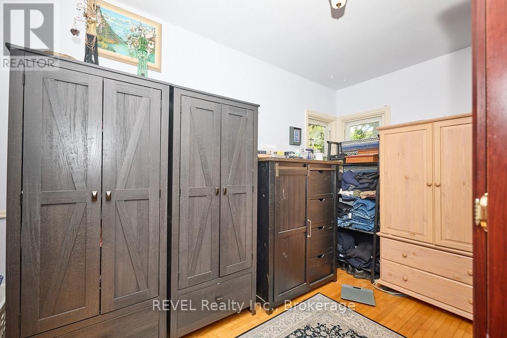 6343 DIVISION STREET Image 12
