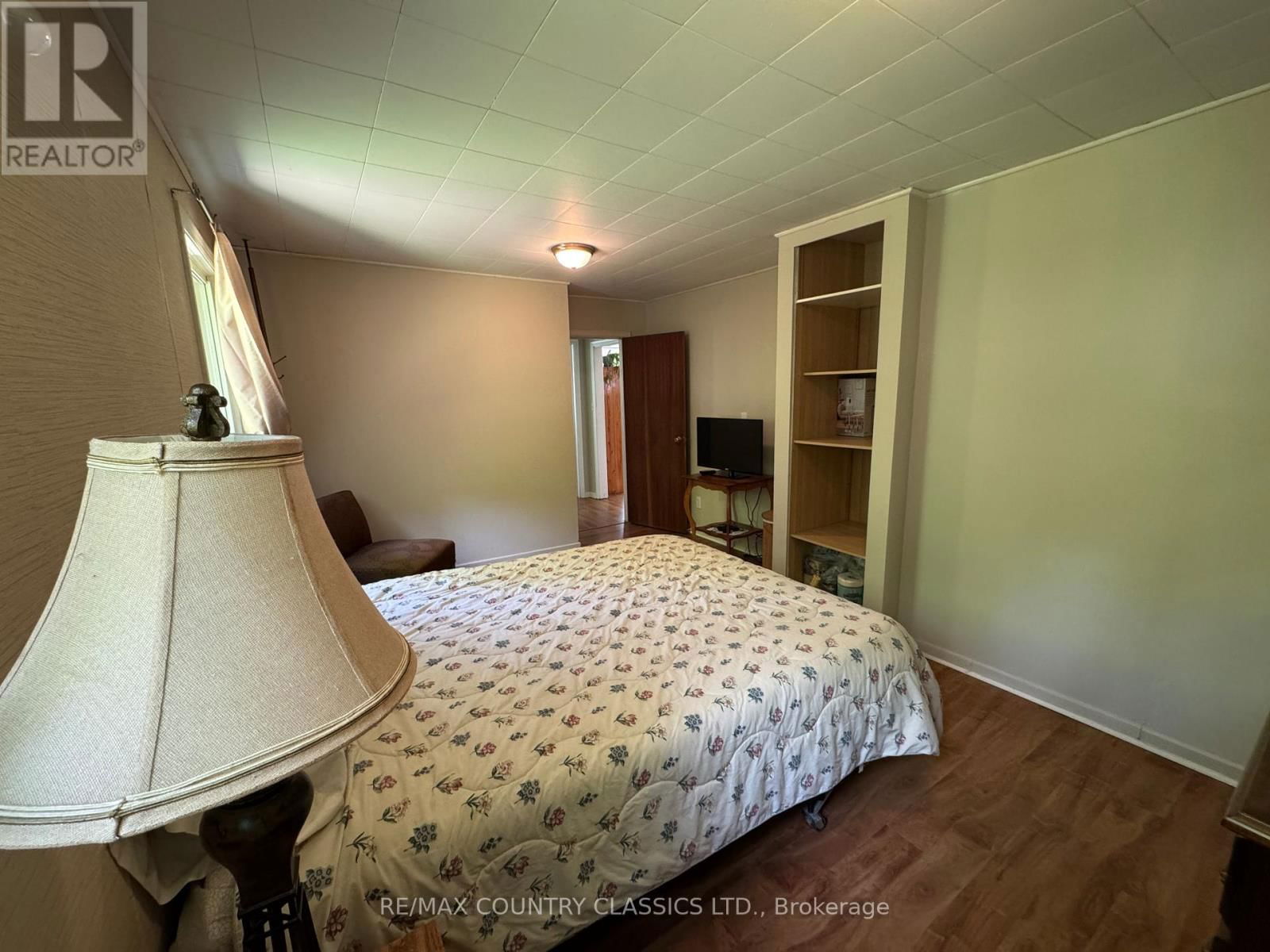 57 CROSS ROAD Image 19