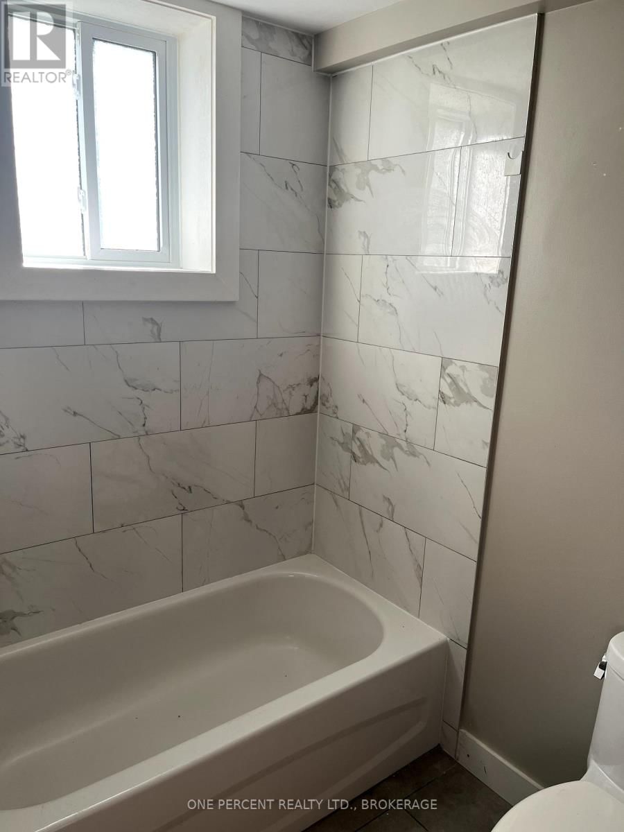 441 DOLSHIRE STREET Image 22