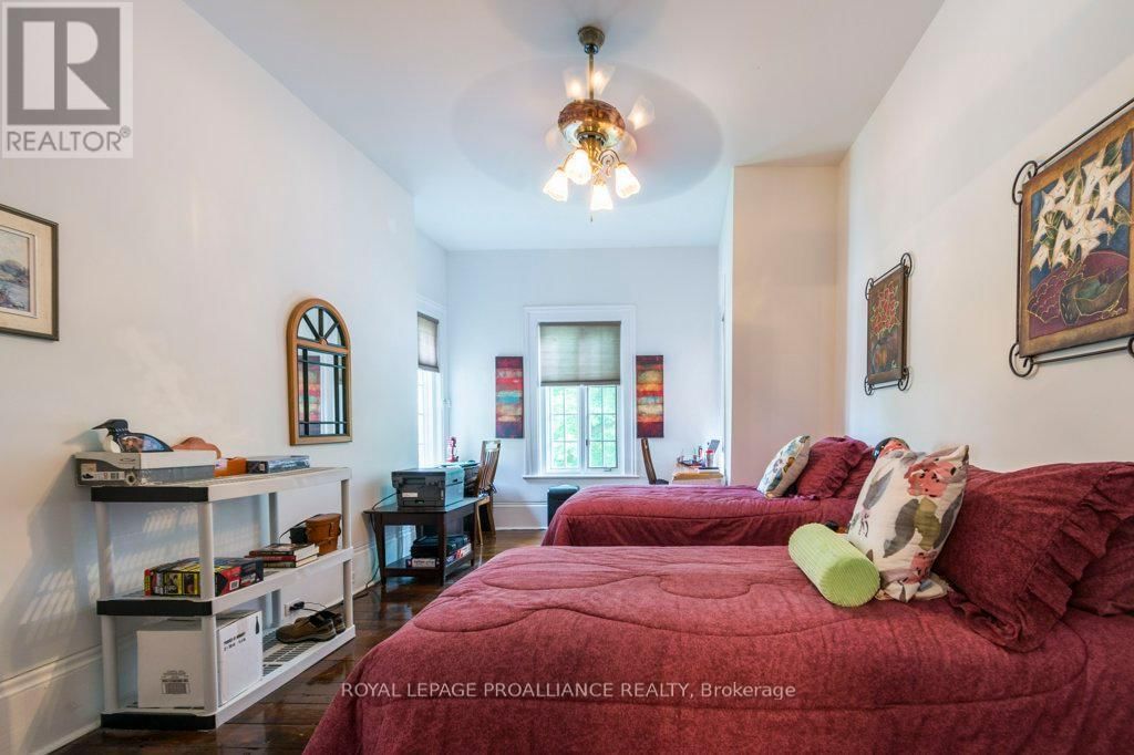 5 - 233 JOHN STREET Image 18