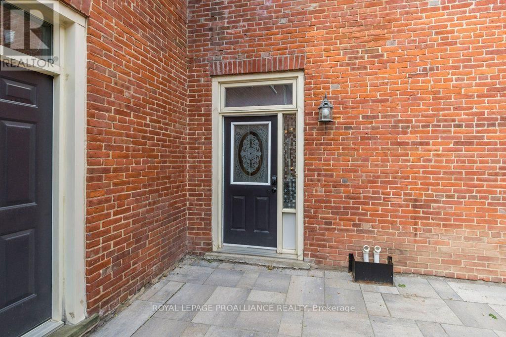 5 - 233 JOHN STREET Image 26