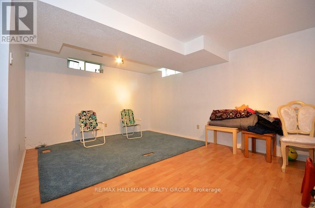 42 SADDLE CRESCENT Image 27