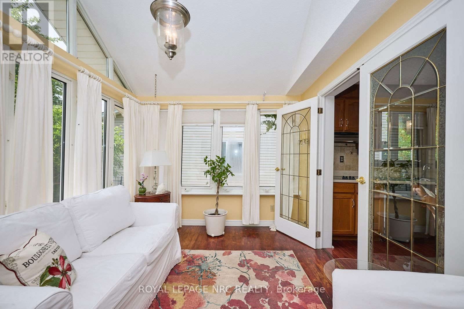 6 BURNESS DRIVE Image 12