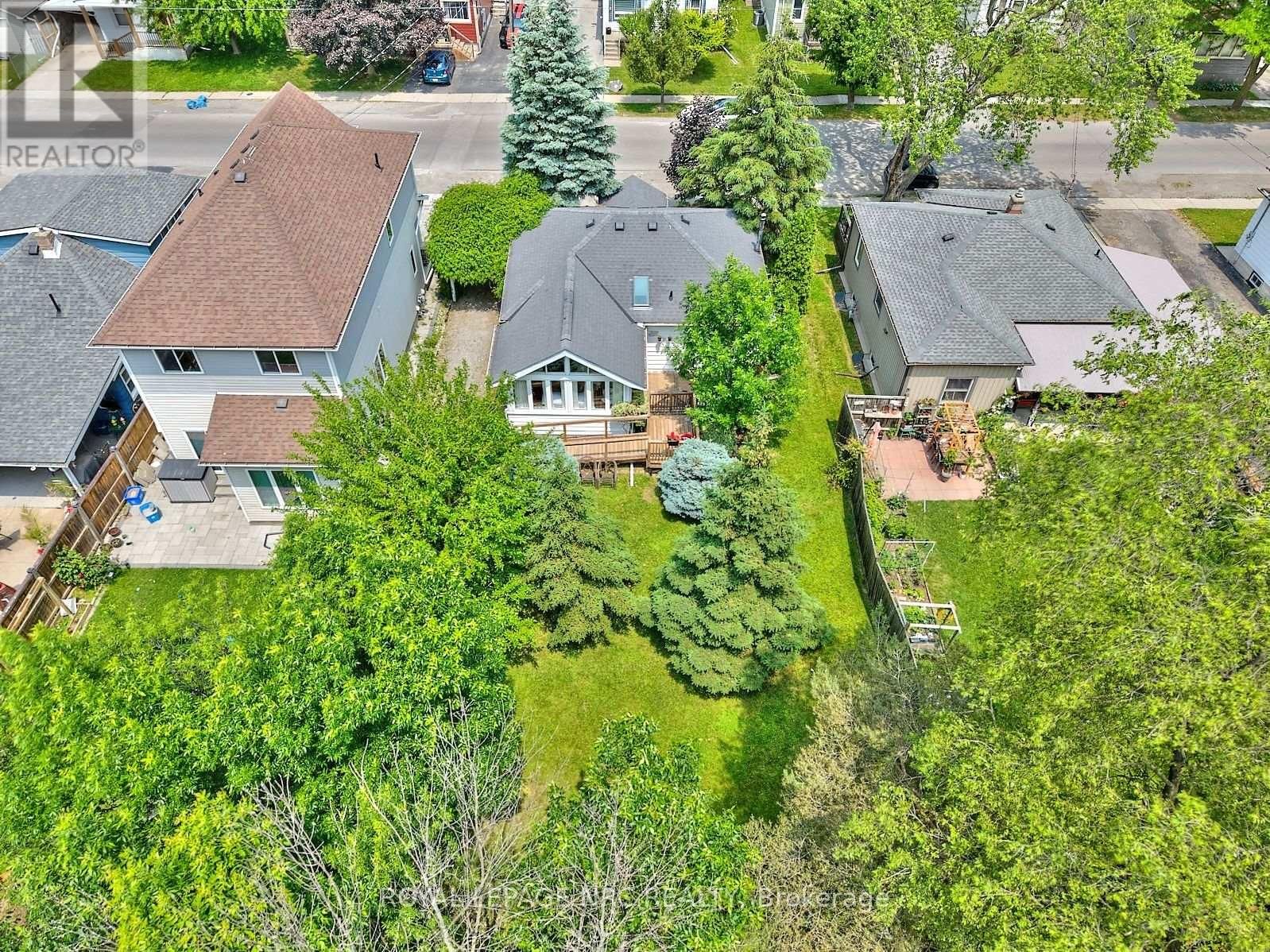 6 BURNESS DRIVE Image 26