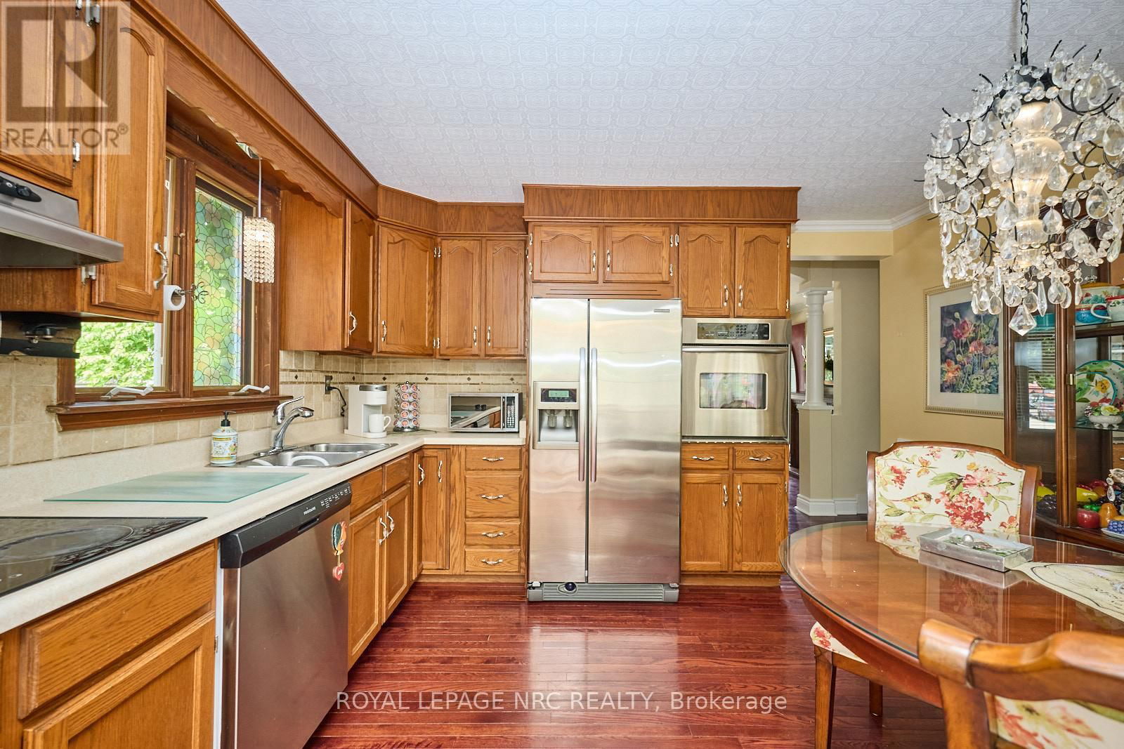 6 BURNESS DRIVE Image 9
