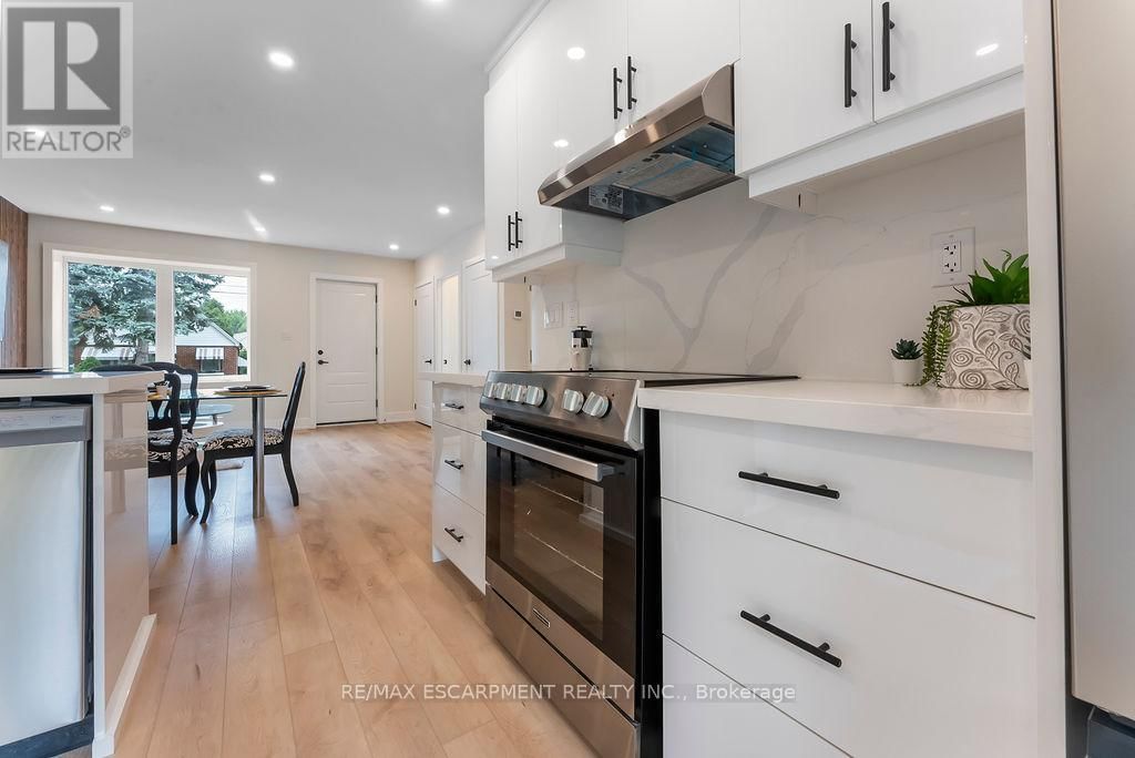 272 EAST 15TH STREET Image 16