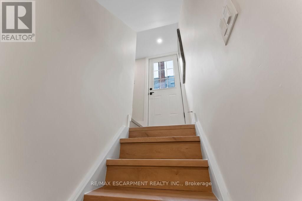 272 EAST 15TH STREET Image 27