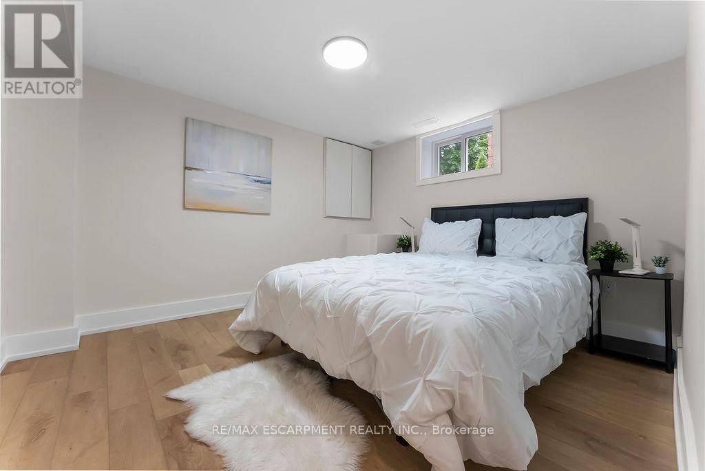 272 EAST 15TH STREET Image 30